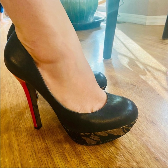 Betsy Johnson Pumps - Picture 2 of 4